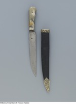Dolchmesser mit Griff aus wolkiger Jade
Lederscheide mit vergoldeter Silbermontierung