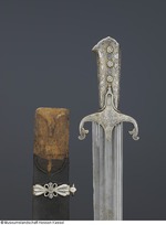 Säbel mit abgebrochener Klinge und Scheide